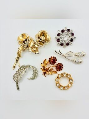Vintage Floral Rhinestone Brooch Lot